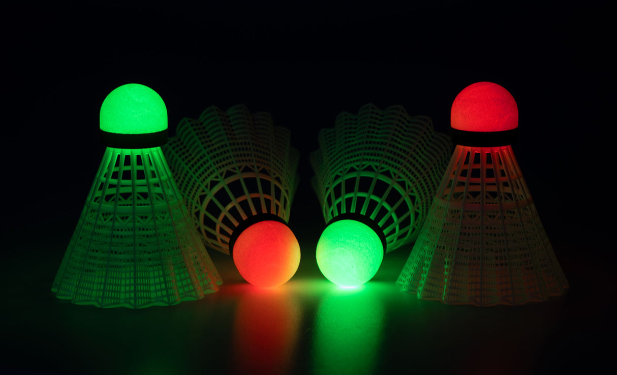 Badminton shuttles in tube AVENTO 46SG LED 4 pcs